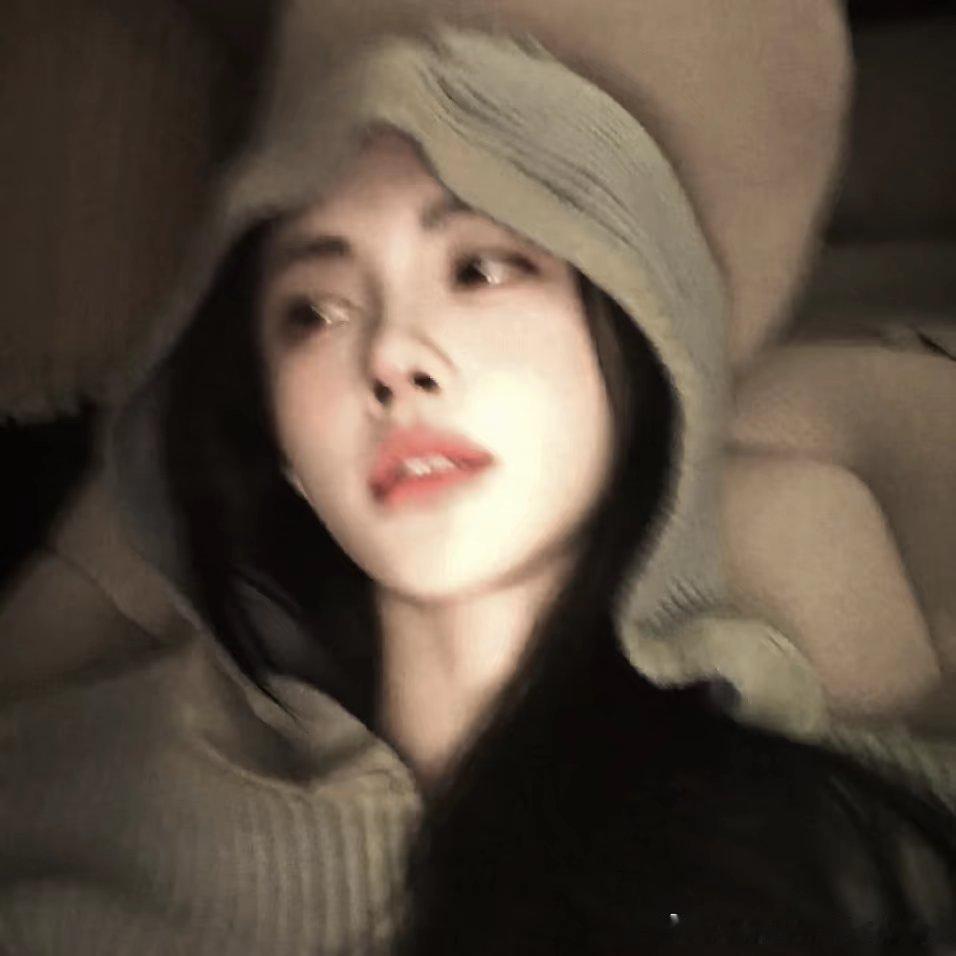 天下诸般离恨 也不过尔尔 鞠婧祎头像背景 鞠婧祎32 岁生日快乐  专栏 · 怡