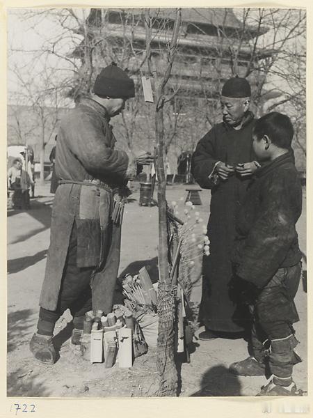 售卖洗耳棉签和抓背器，北京 ​​​