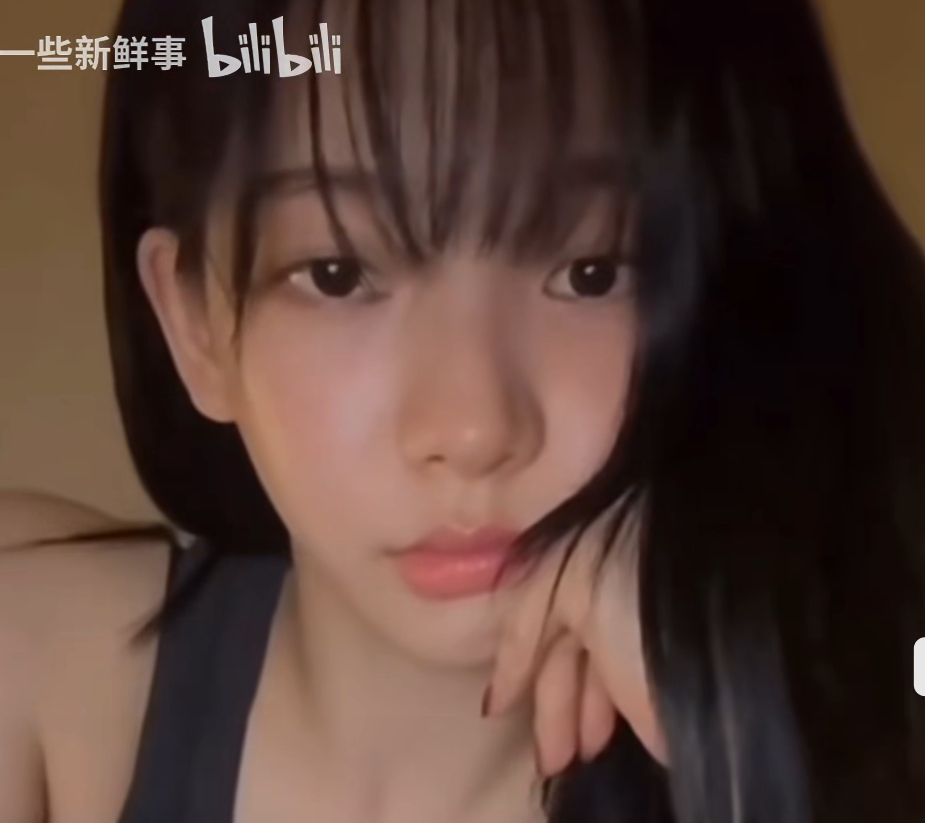aespa柳智敏金冬天 宁艺卓素颜直播对比 ​​​