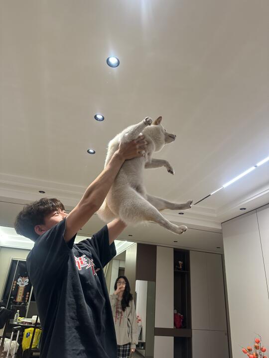 阿～兹喷牙～