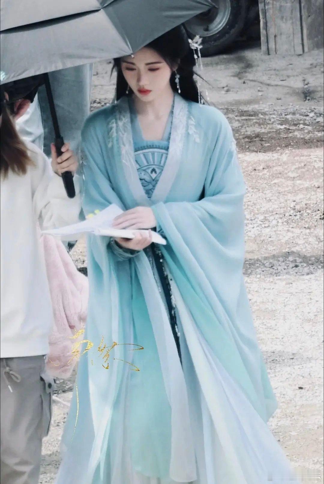 欢瑞倒闭了鞠婧祎的千香咋办？ 