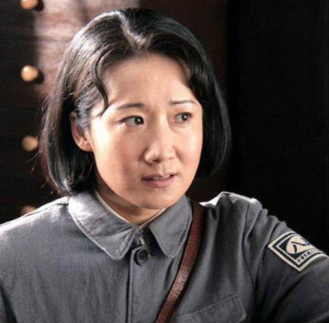 演了半辈子妈却不婚不育，56岁郭虹活出人间清醒，这才是演员该有的底气！ 