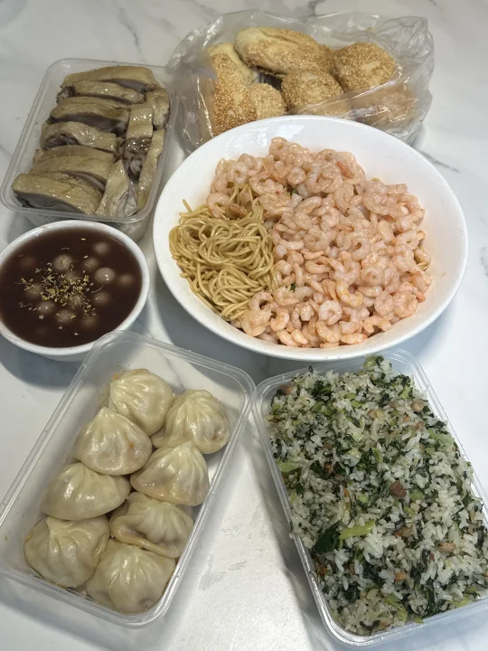 苏州大户人家的早饭。。。。