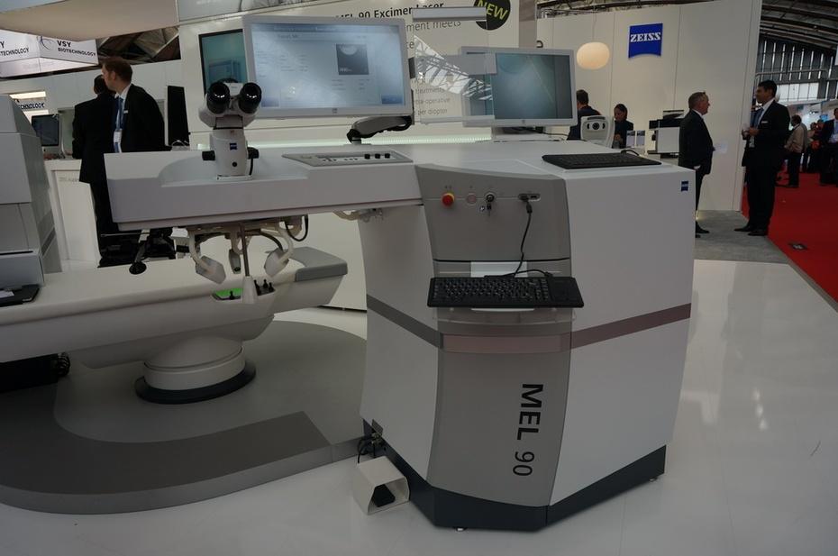 什么叫核心技术？这么说吧？就是给你一台机器设备，让你照着仿制你都仿制不出来，全世