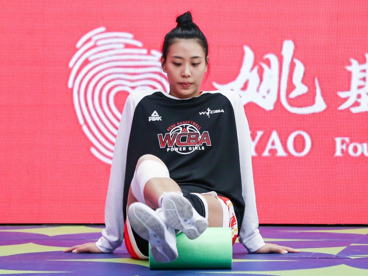 全面发挥！唐子婷替补26分钟 10中6&三分5中3拿到15分7板7助