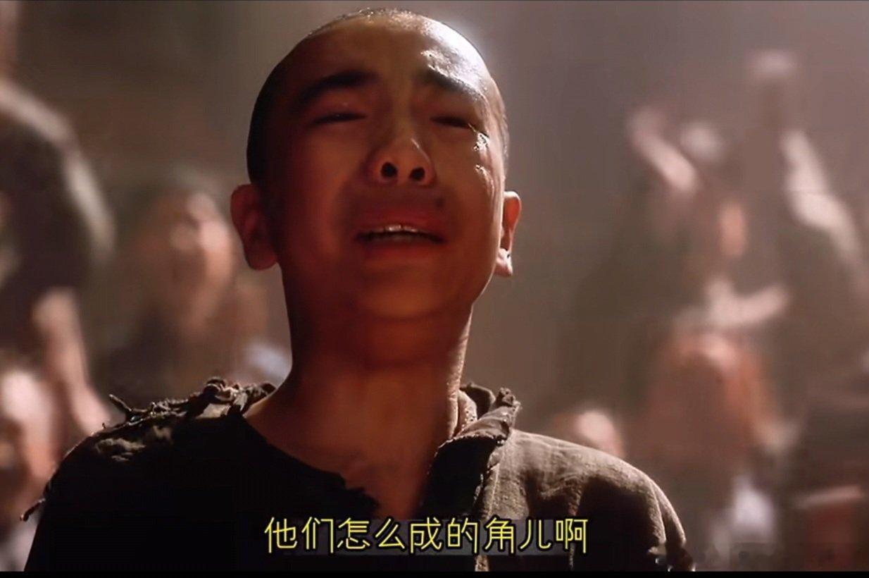 我发现了一个问题，就是市场有很多小散户，抱着那种输无所谓一点点钱，赢就是翻倍的心