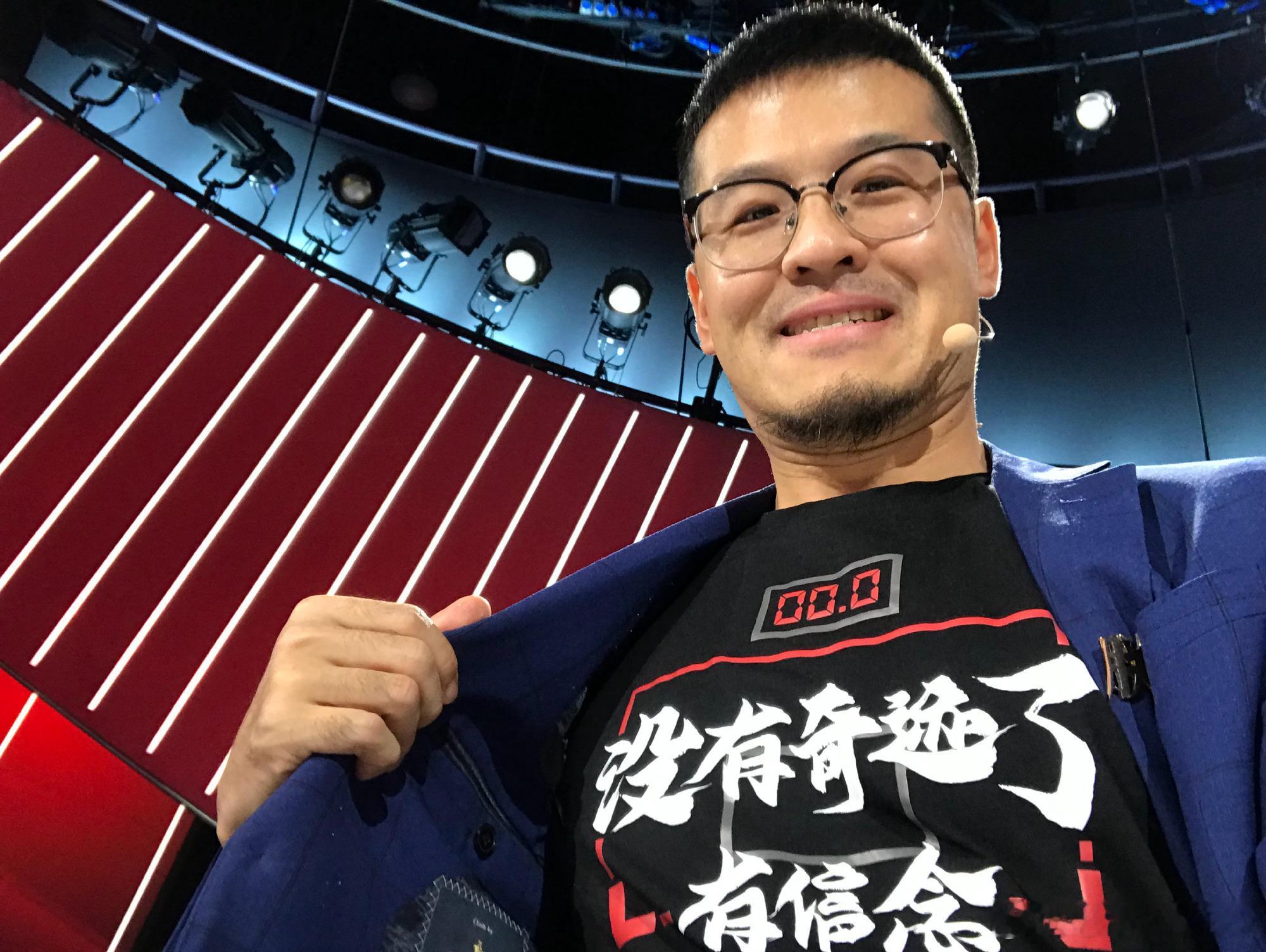 杨毅说中国足球比篮球有希望杨毅深夜反转：中国足球，凭什么比男篮更有希望？杨毅说中
