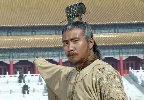 在明初时，四川人口146万，但成都平原以南的各族人口却大大发展，而且还时不时反叛