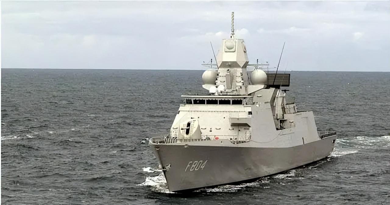 解放军震怒，荷舰葬身海底！
5月27日，远欧军舰跨洋闯入南海试探底线，中方一招电
