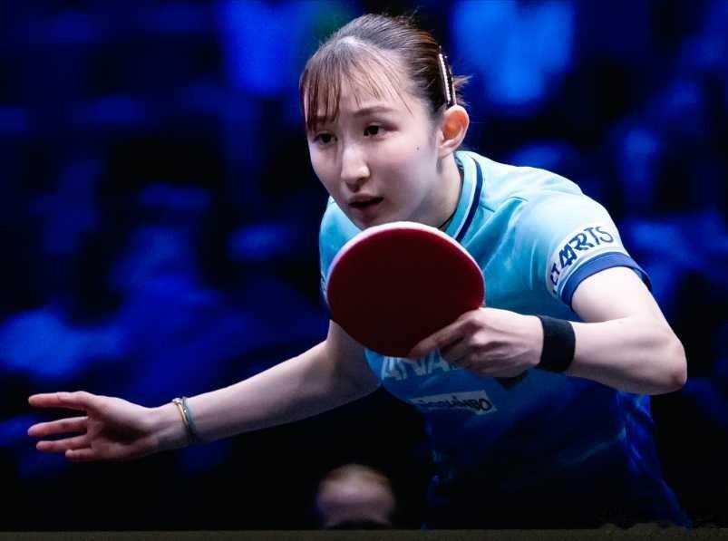 蒯曼4比3早田希娜七局鏖战！蒯曼4‑3逆转早田希娜，晋级瑞典大满贯女单四强北京时