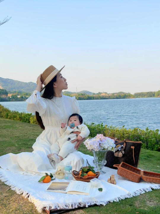 二胎妈妈极简出行•妈咪包里必带新生儿好物