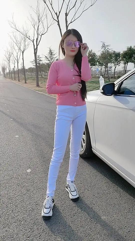 誓言里的一万年，有时短不过一碗泡面
 
 
我不愿踏入婚姻，并非心高气傲，只是亲