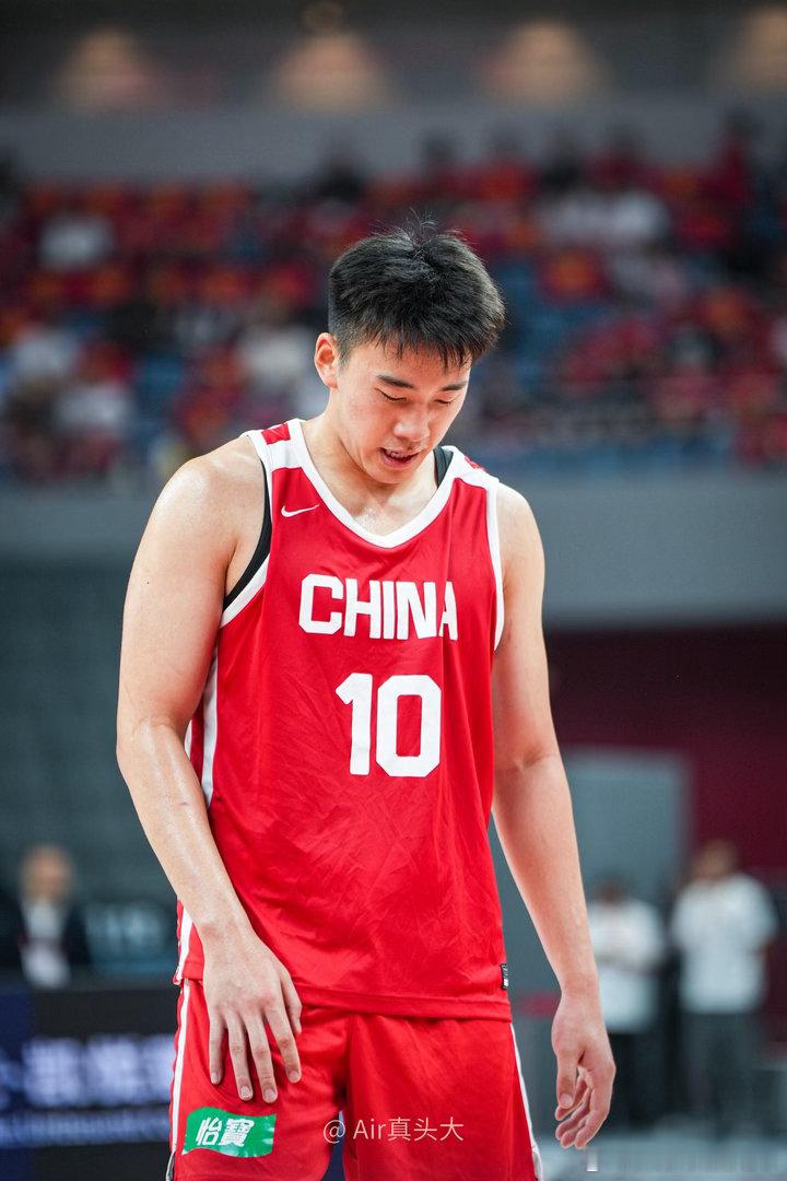 CBA顶薪后卫王俊杰加盟山西男篮重磅！山西男篮引进前宁波顶薪后卫王俊杰，双方签下