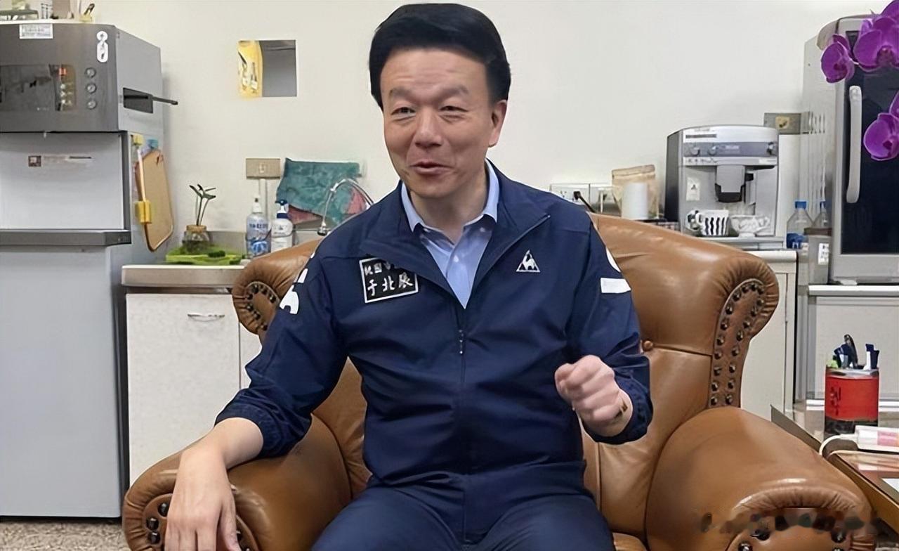 于北辰新年神论: 解放军60万大军渡海攻台根本不用打，全都会晕船吐翻，坐等收俘虏