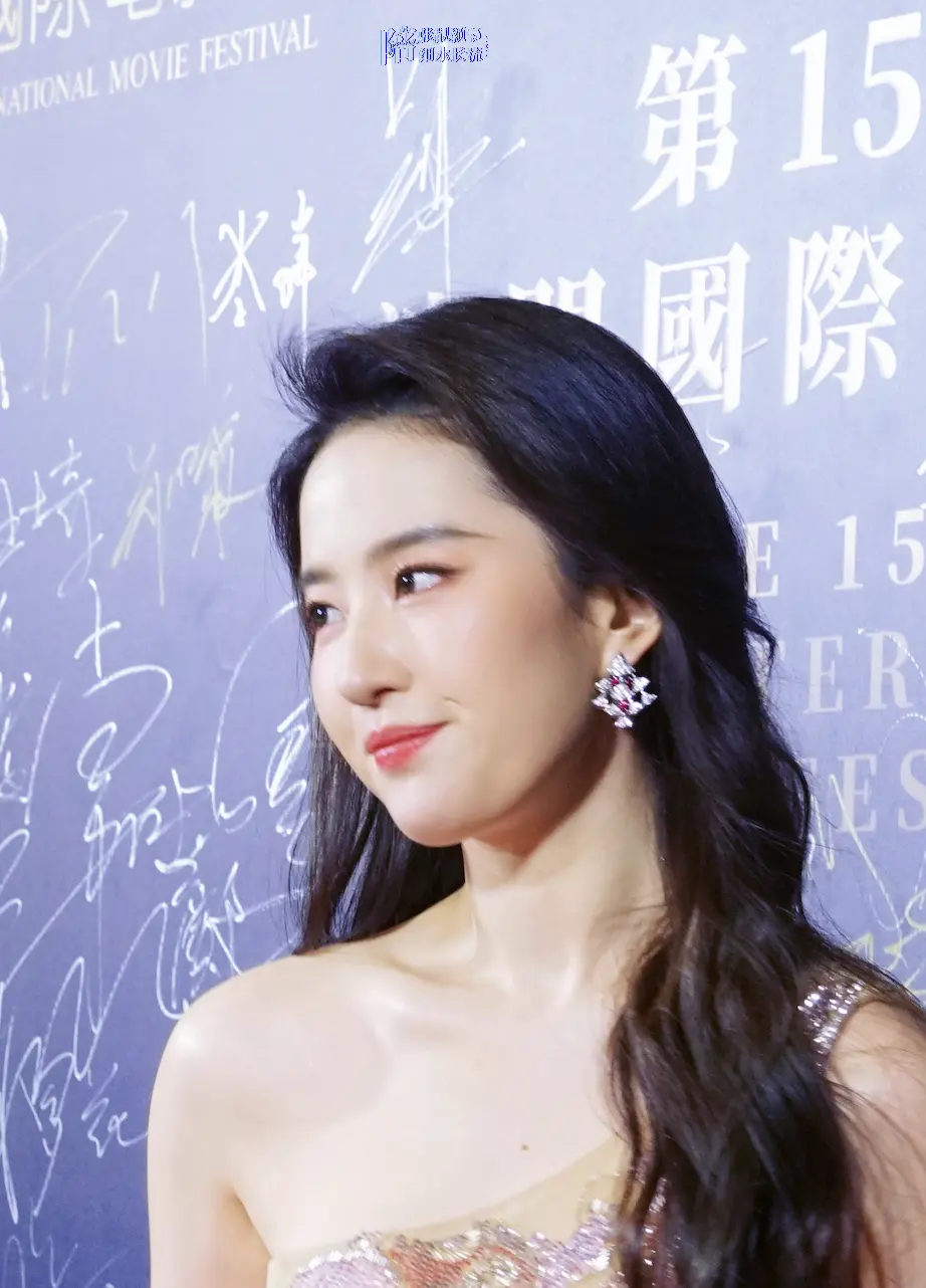 生图领域绝对的美神。