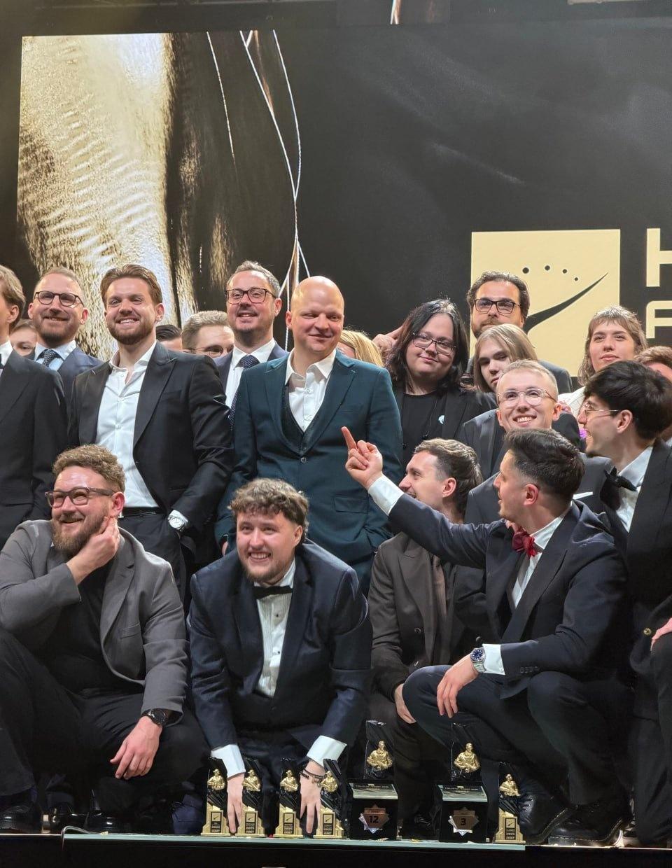 杂图有……
*p2真是最诡异的一张图[泪奔]，面不合心更不合这块儿…… ​​​