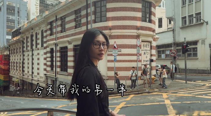 #徐冬冬和26年前的尹子维对望#26 年的时光雕琢，尹子维的眼神更加深邃，与徐冬