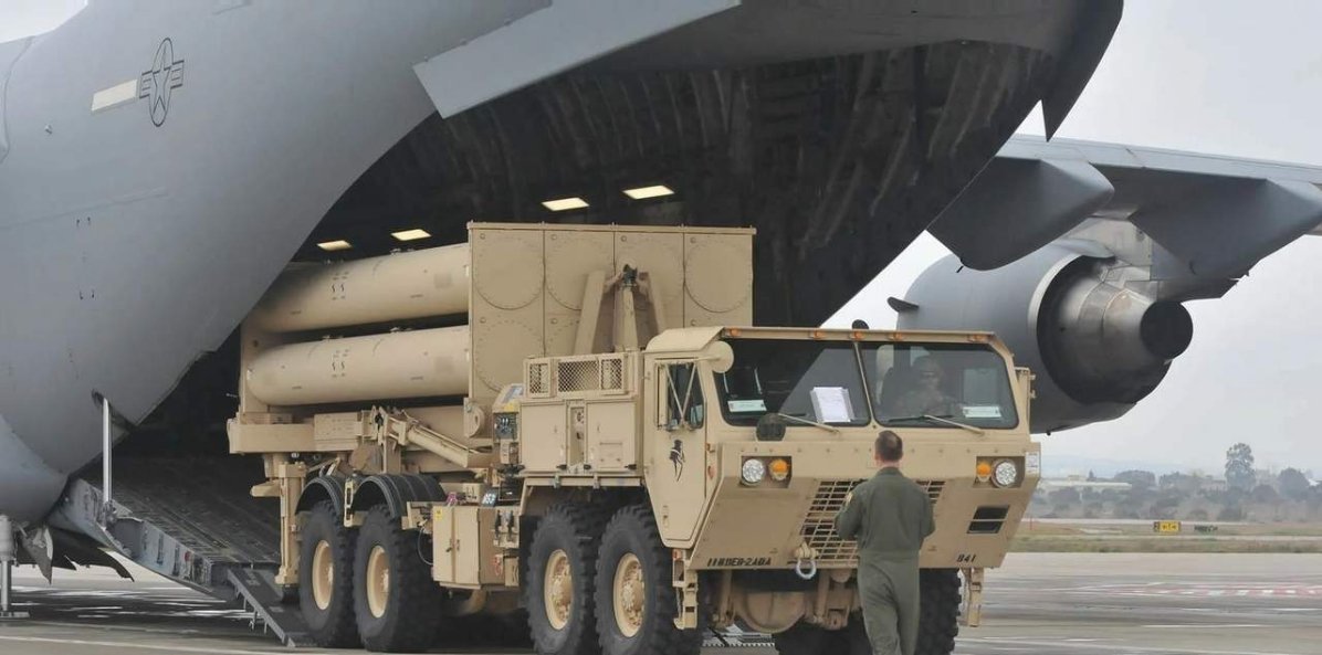 伊朗导弹摧毁阿联酋萨德系统据伊朗伊斯兰革命卫队通报，伊朗空军通过导弹，摧毁了位于