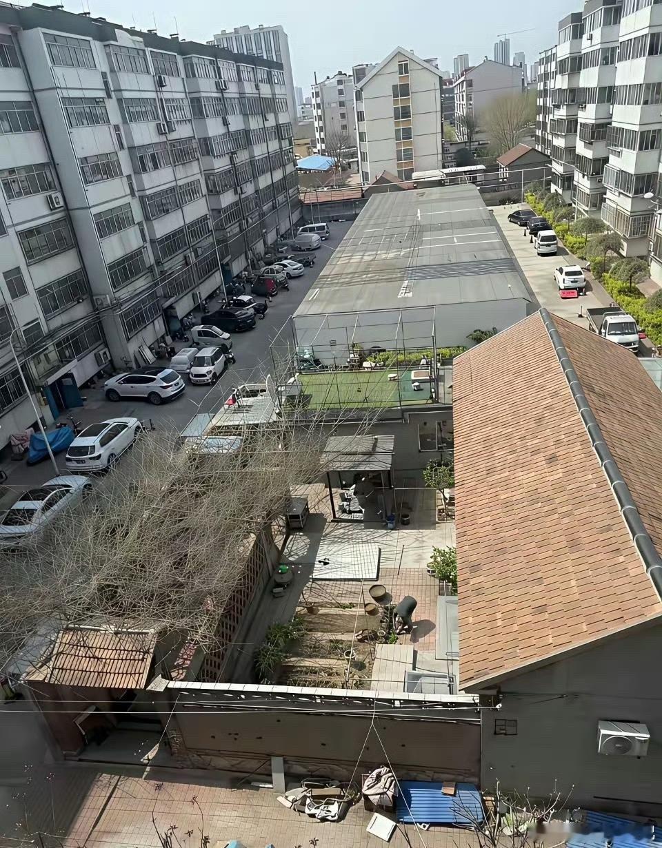 当年没拆迁的小院，现在后悔了吗？ 