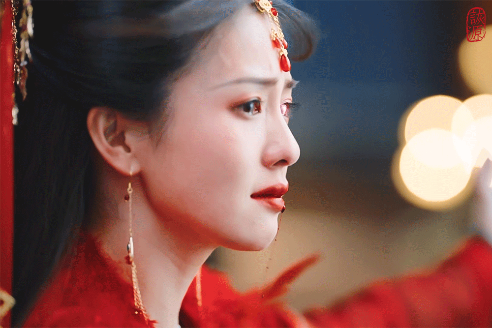 “我本来就是来杀你的。”“我从来都没有爱过你。”——白鹿 《长月烬明》叶夕雾“我