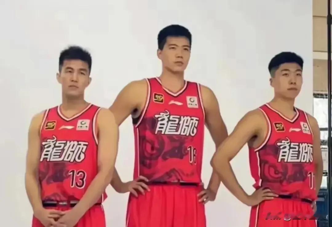 卖不出的赵睿？

球迷:新疆给赵睿3年顶薪，打几场意思了，还不知道他今年行不？他