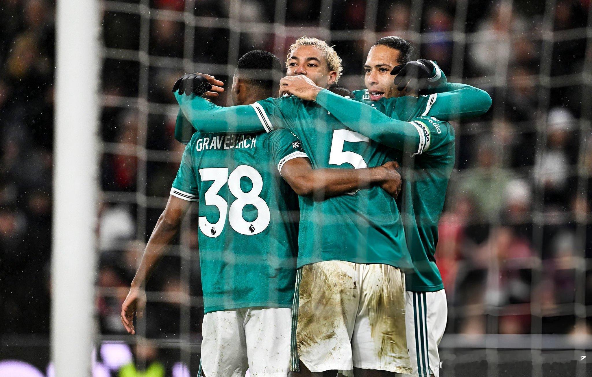 有推对本场球员表现点评阿利松——顶级远藤航——全队都得有你那股拼劲，早日康复 ?