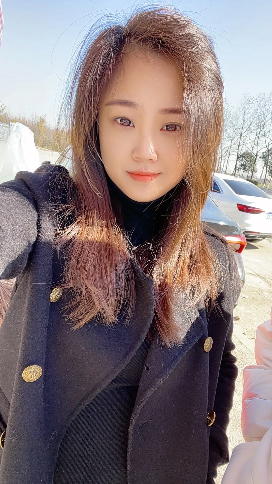 于商不谈感情，于情不谈利益，什么关系说什么话，摆好位置，乱则难堪彼此
