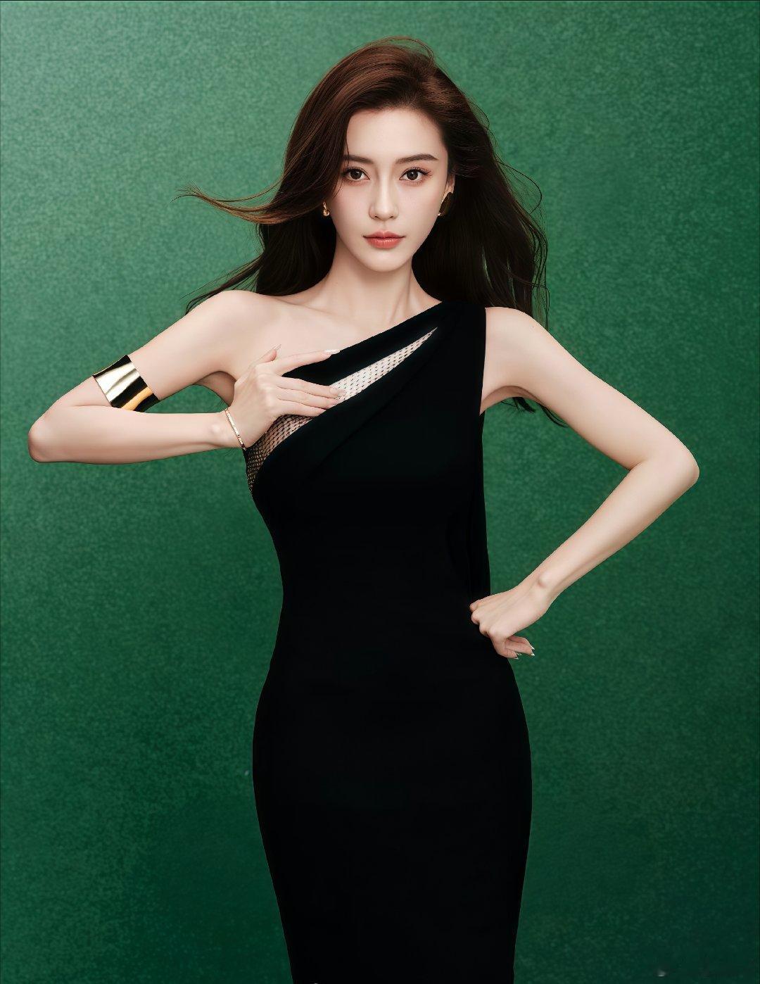 angelababy 🌸杨颖 见面时为你卸下铠甲，彼此诚然；离开前为你披上铠甲