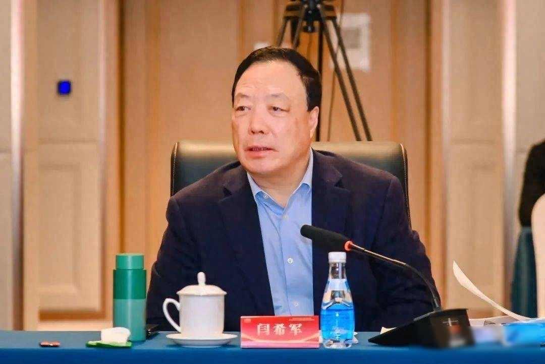 天士力家族退场，华润接盘，中药老将的黄昏与新生

2025年，天士力的大股东换人