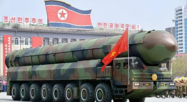 为什么美国可以拥有核武器，而不允许伊朗拥有核武器？这算不算双标？

这就好比同样