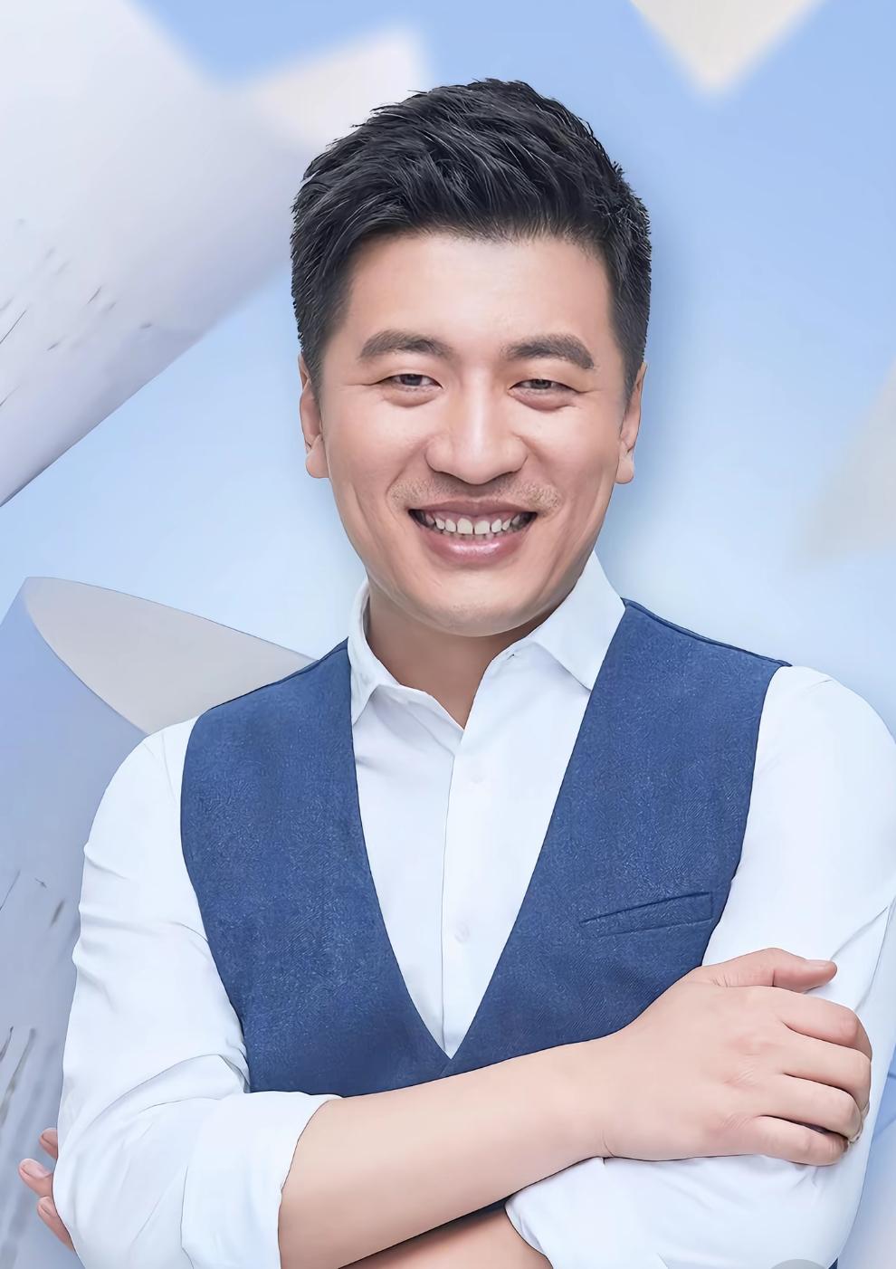 我真的万万没想到，

张雪峰这事儿一爆出来，全网的画风直接跑偏了！

都说咱们普