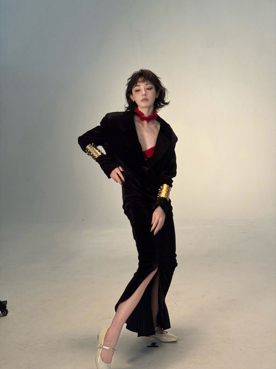 彭小苒眉上刘海彭小苒眉上刘海造型好灵，简约又减龄，这颜值什么发型都能轻松驾驭～ 