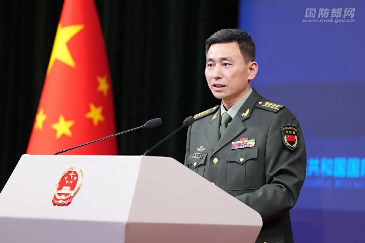 在全球反恐战争中，中国必须展现出作为一个负责任大国的决心和能力，树立起大国的威严