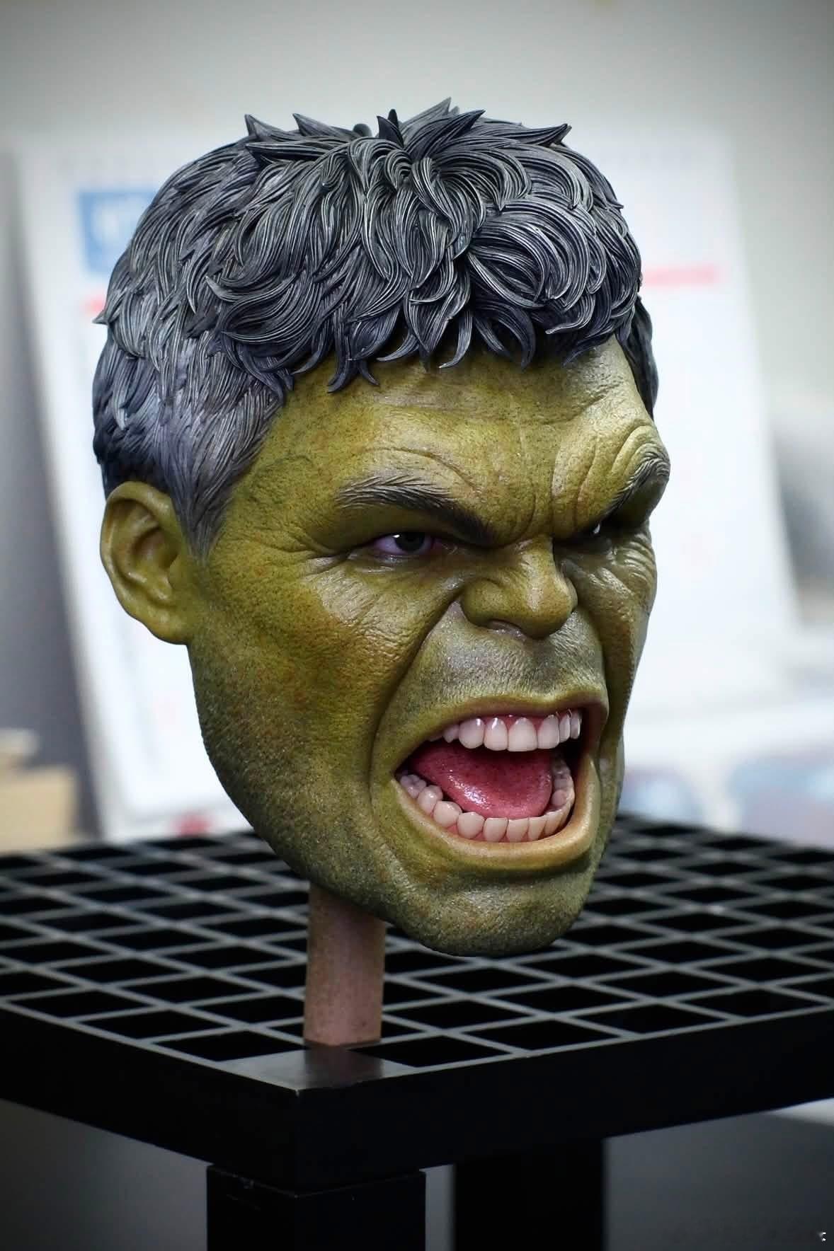 Hot Toys 「绿巨人」 样板头雕照 