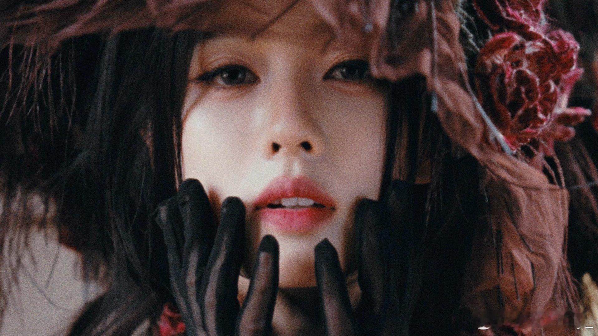 白鹿[超话] 🥀白鹿 🥀白鹿王韵娜 你是夏日限定的玫瑰，冬日限定的雪花” ?