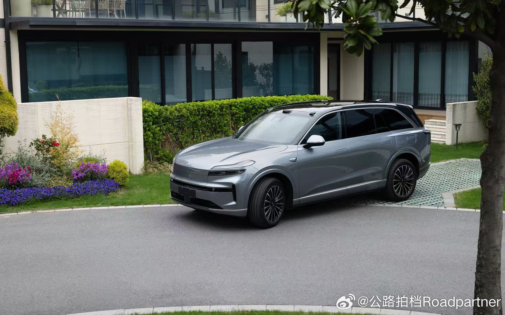 乐道L90激光雷达旗舰智驾版本来了完全体的L90，激光雷达，双色车身，气场全开乐