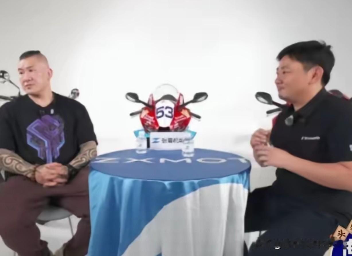 听到张雪的这段话，鸡皮疙瘩都起了。
当馆长说，你对中国整个机车行业做了贡献，张雪