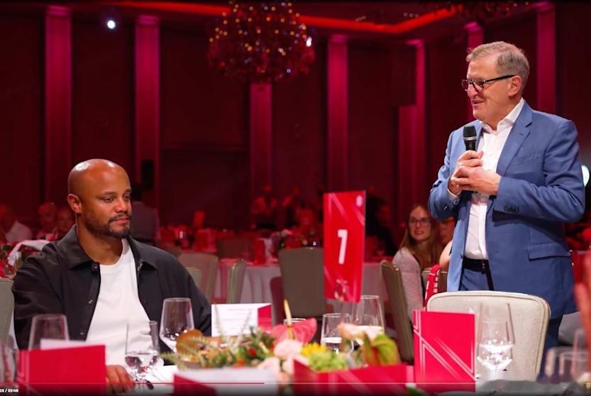 💫在文森特·孔帕尼今天迎來40歲生日，揚-克里斯蒂安·德雷森對他寄予的寄語：“