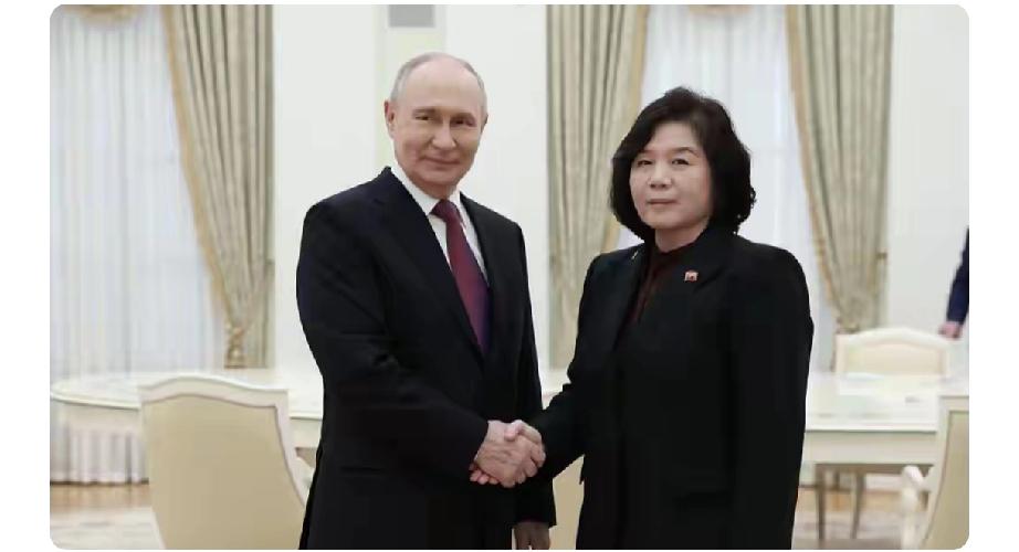 据报道，泽连斯基近日披露，俄罗斯即将获得来自东方盟友的大量人员与武器援助。而近期