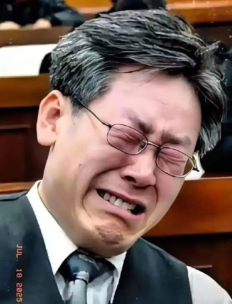 韩国公布新消息
7月6日，韩国总统李在明在青瓦台甩出一句话：半导体、物理AI、A