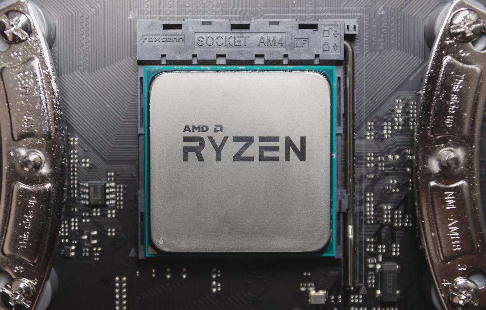 用户大规模抱怨AMD Ryzen5 9600X处理器。

用户留言该系统已运行稳