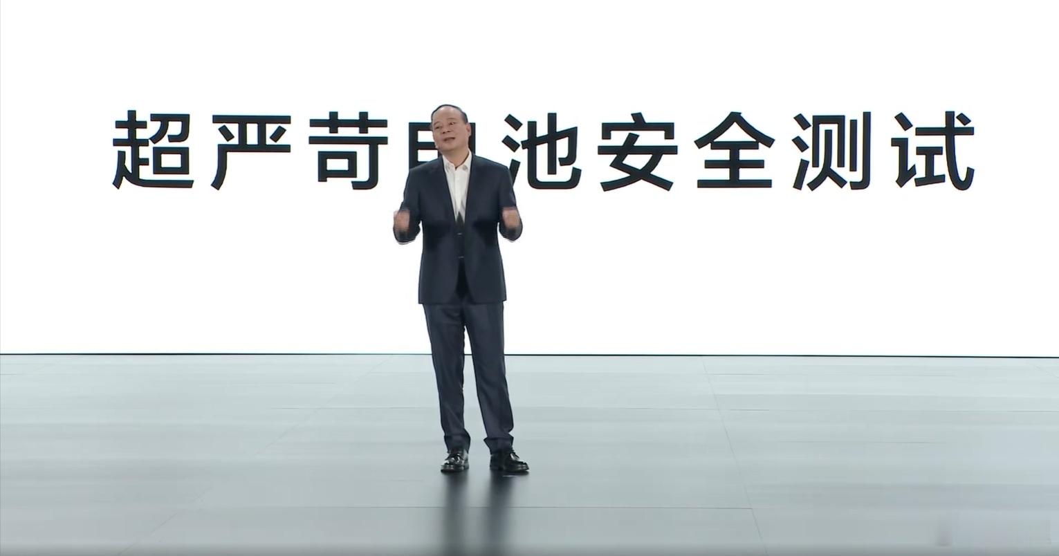 曾总这种真正搞技术出身的人跟创始人和高管还是不一样的讲知识点很顺畅，通俗易懂，不