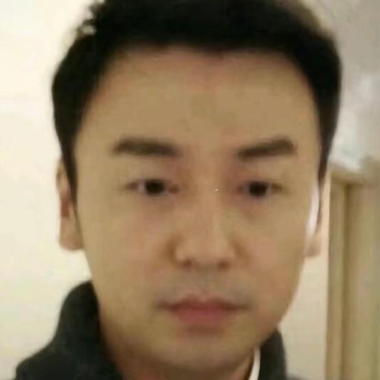 每次上新居家办公的时候 旁边都要放剧 必须得是熟悉的中文剧 甄嬛传 我的前半生 