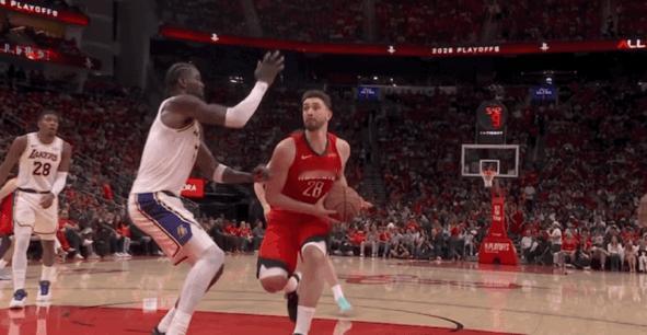NBA季后赛 湖人vs火箭，湖人客场96-115惨败火箭杜兰特因为脚踝伤势和骨挫
