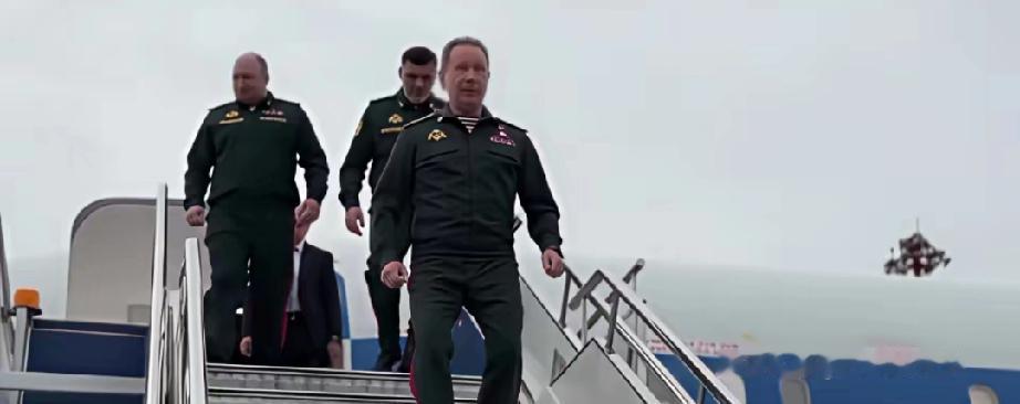 俄罗斯近卫军总司令佐洛托夫又来车臣“串门”啦！这位曾为护普京两次受伤、连滑雪都能