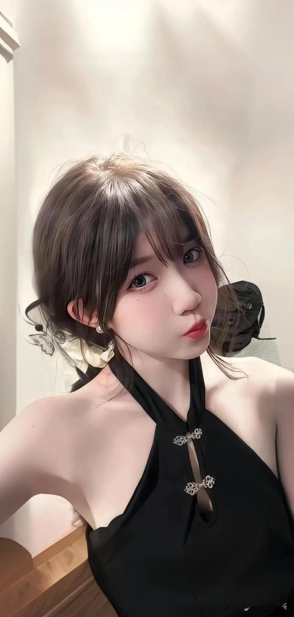 看看你收藏的绝美壁纸
微胖和苗条身材哪个更迷人？
