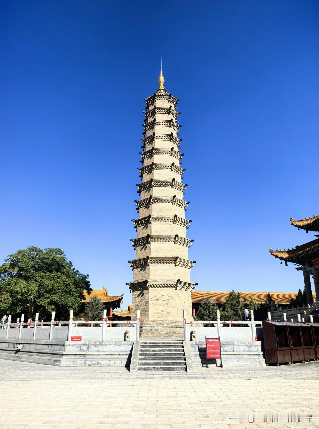 鸠罗摩塔