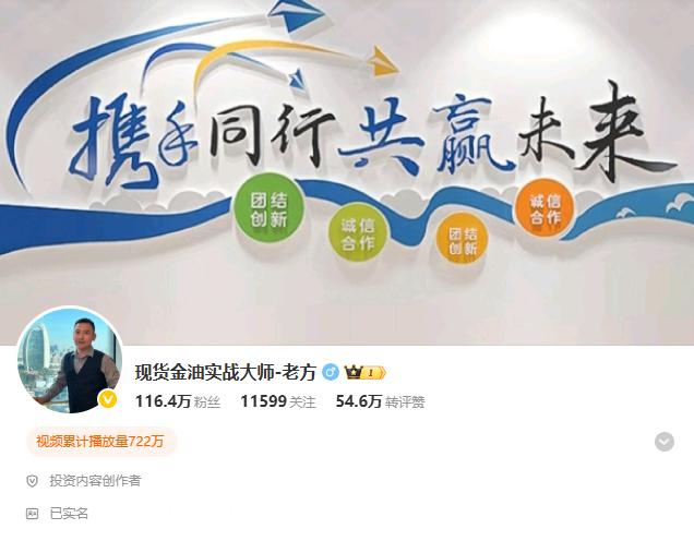 机会对于任何人都是公平的，它在我们身边的时候，不是打扮的得花枝招展，而是普普通通