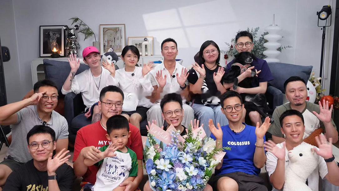 B站大物是也停更我的宝藏博主呜呜 以后我还能看啥啊 越来越多的宝藏博主都开始停更