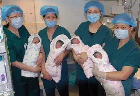 没钱为什么还要生？深圳一对夫妻在已育两个女儿的情况下，又生下四胞胎。因经济负担太